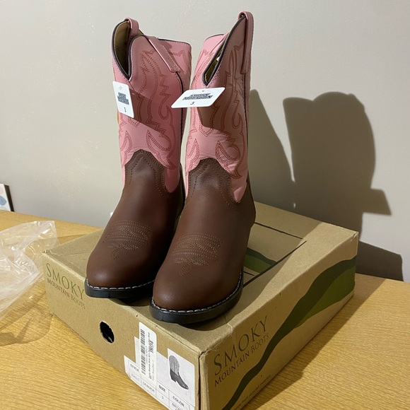 Smoky Mountain Boots in Brown and Pink - Picture 4 of 8